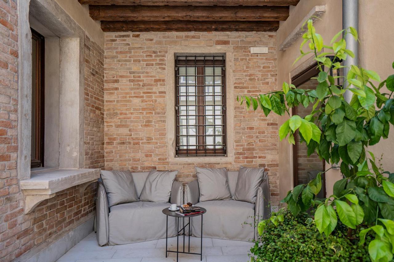 Appartamento Sartor With Canal View And Private Court